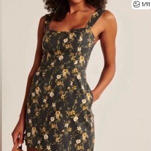 Abercrombie & Fitch Gray Floral Mini Dress Small NWT